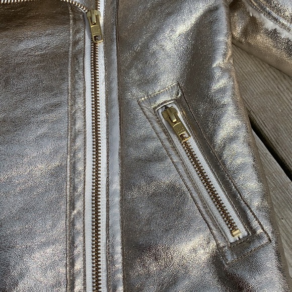 Gap size 4 Toddler “Nugget Gold” Bomber Jacket - Picture 2 of 6